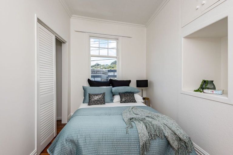 Photo of property in 2 Gordon Street, Newtown, Wellington, 6021