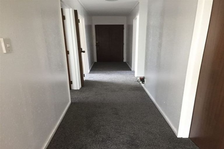 Photo of property in 1/124 Hutchinson Avenue, New Lynn, Auckland, 0600