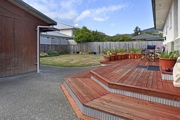 Photo of property in 3 Fergusson Street, Stoke, Nelson, 7011