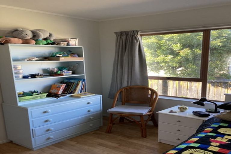 Photo of property in 1/44 Megan Avenue, Pakuranga Heights, Auckland, 2010