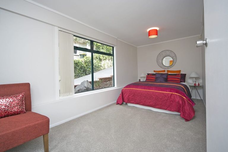 Photo of property in 28 Minnehaha Avenue, Titirangi, Auckland, 0604