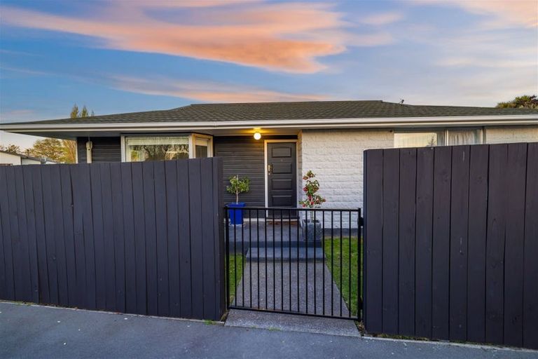 Photo of property in 96 Perry Street, Papanui, Christchurch, 8053
