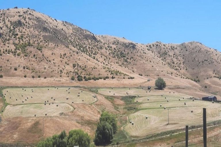 Photo of property in 218 Hawksburn Road, Nevis, Cromwell, 9384