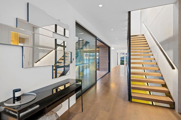 Photo of property in 24 Seacliffe Avenue, Belmont, Auckland, 0622