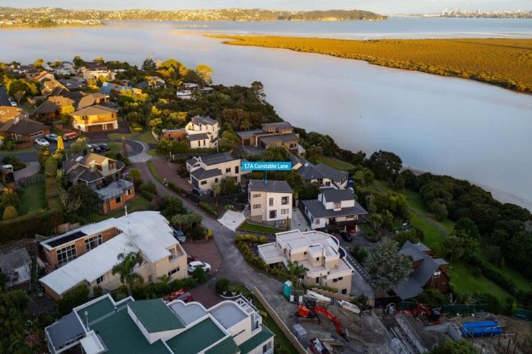 Photo of property in 17a Constable Lane, West Harbour, Auckland, 0618