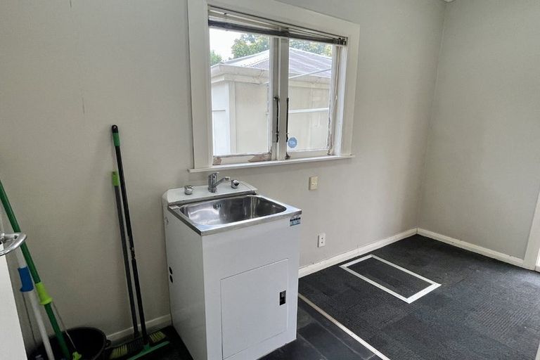 Photo of property in 58 Rangitane Street, Palmerston North, 4414