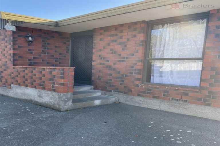 Photo of property in 250 Centaurus Road, Saint Martins, Christchurch, 8022