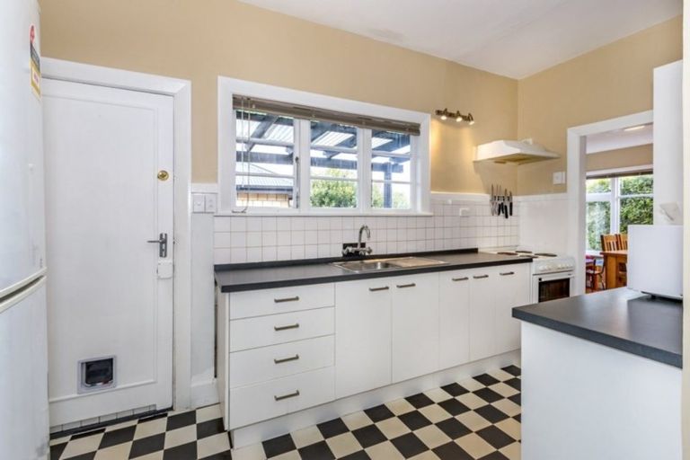 Photo of property in 27 Hillier Place, Spreydon, Christchurch, 8024