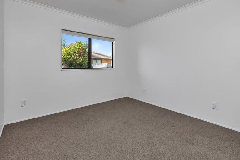 Photo of property in 7 Endeavour Place, One Tree Point, 0118