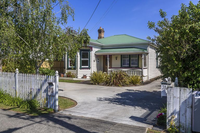 Photo of property in 73 Hutchinson Avenue, New Lynn, Auckland, 0600