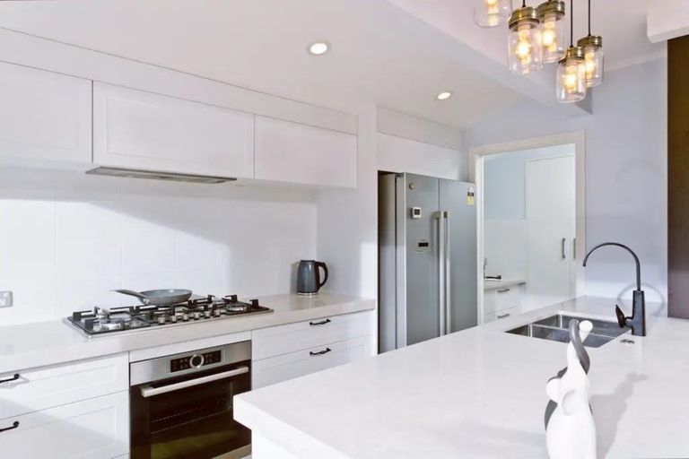 Photo of property in 30 Beulah Avenue, Rothesay Bay, Auckland, 0630