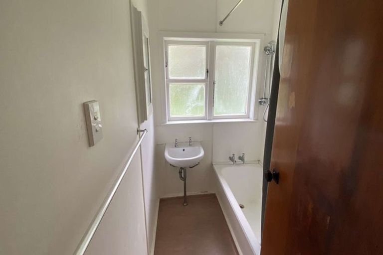 Photo of property in 62- 64 Hampshire Street, Cannons Creek, Porirua, 5024