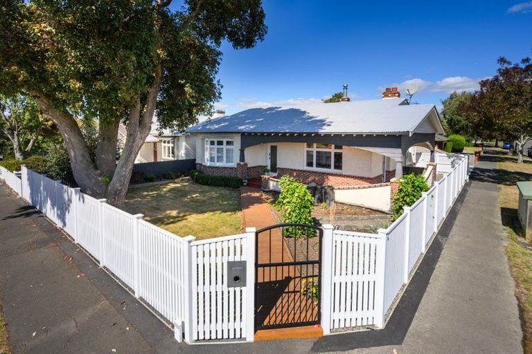 Photo of property in 90 Limbrick Street, Terrace End, Palmerston North, 4410
