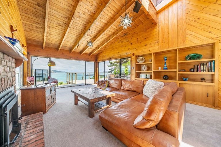 Photo of property in 99 Motuhara Road, Plimmerton, Porirua, 5026