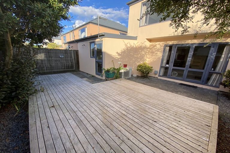Photo of property in 2/90 Picton Avenue, Riccarton, Christchurch, 8011