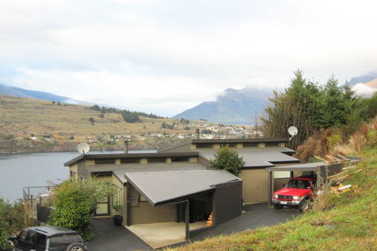 Photo of property in 43 Woodlands Close, Queenstown, 9300