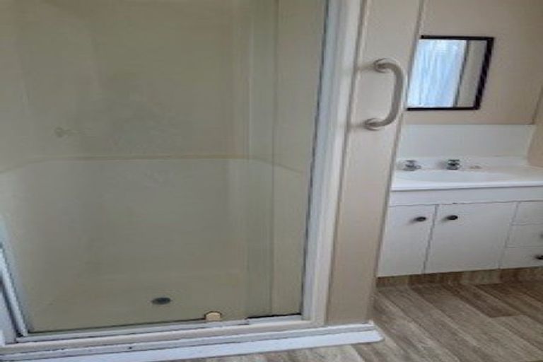 Photo of property in 24 Princes Street, Levin, 5510