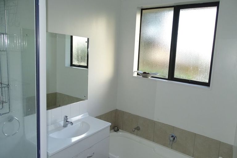 Photo of property in 5 Les Marston Place, Pukekohe, 2120