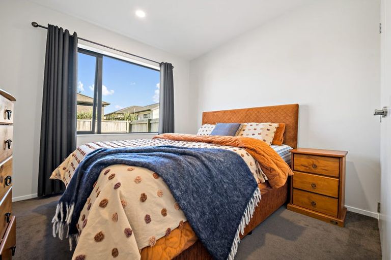 Photo of property in 13a Tuuhura Road, Pukekohe, 2120