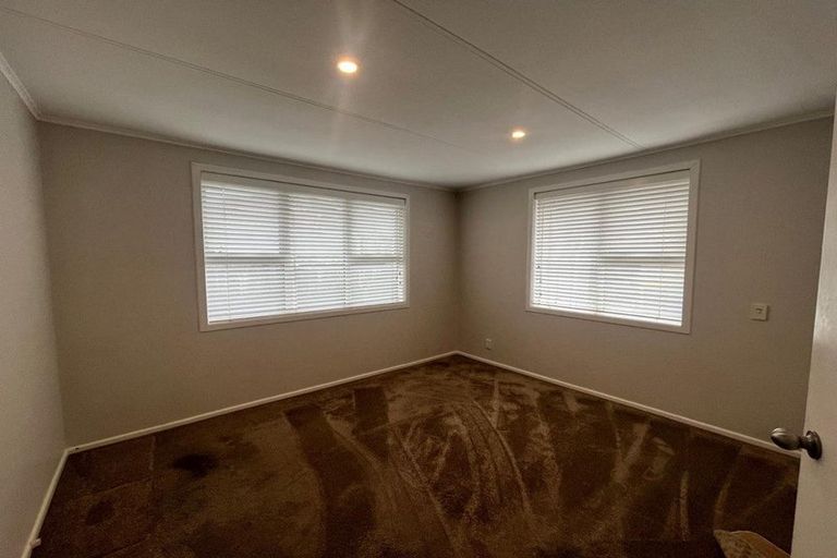 Photo of property in 25 Astley Avenue, New Lynn, Auckland, 0600