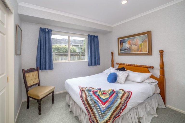 Photo of property in 10 Oak View Place, Greytown, 5712