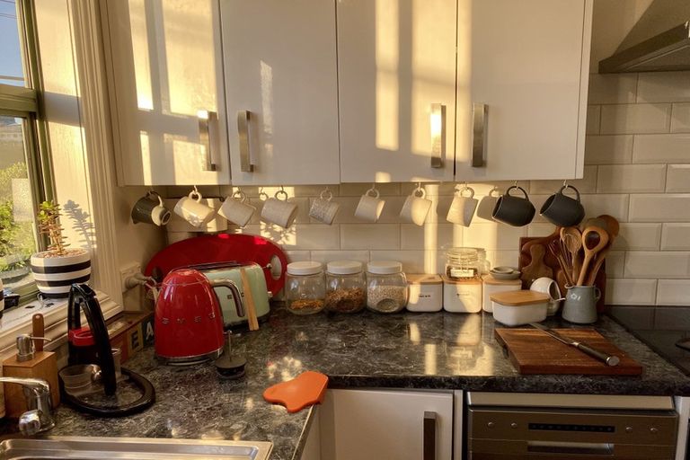 Photo of property in 168u2 Tinakori Road, Thorndon, Wellington, 6011