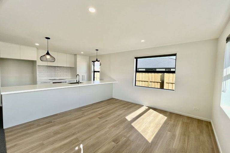 Photo of property in 21 Longore Way, Rolleston, 7614