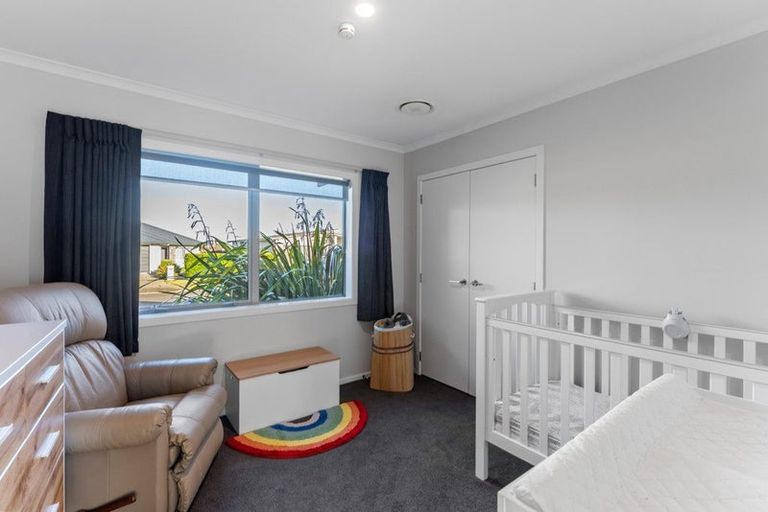 Photo of property in 4 Gallipoli Place, Paraparaumu, 5032