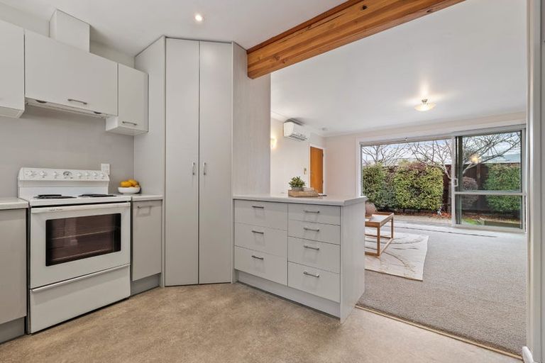 Photo of property in 25 Beckford Road, Saint Martins, Christchurch, 8022