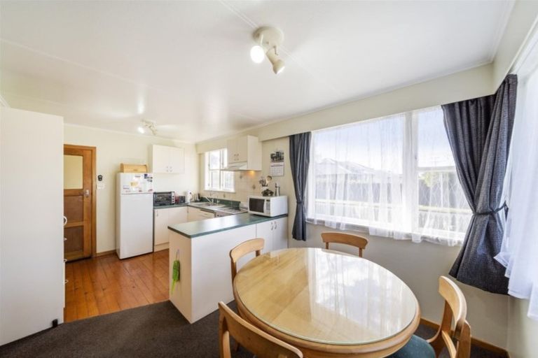 Photo of property in 25 Waihi Road, Hawera, 4610