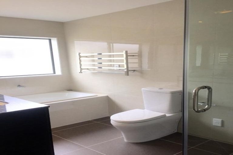 Photo of property in 11 Kota Lane, Hobsonville, Auckland, 0616