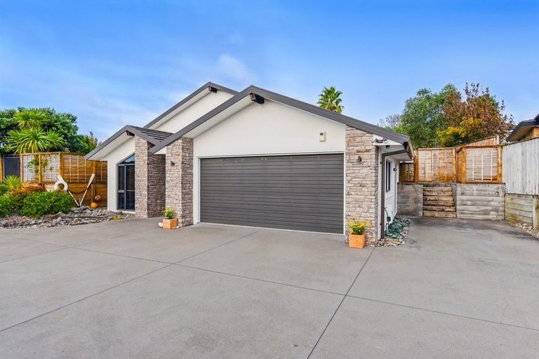 Photo of property in 5 Cadastral Court, Paraparaumu, 5032