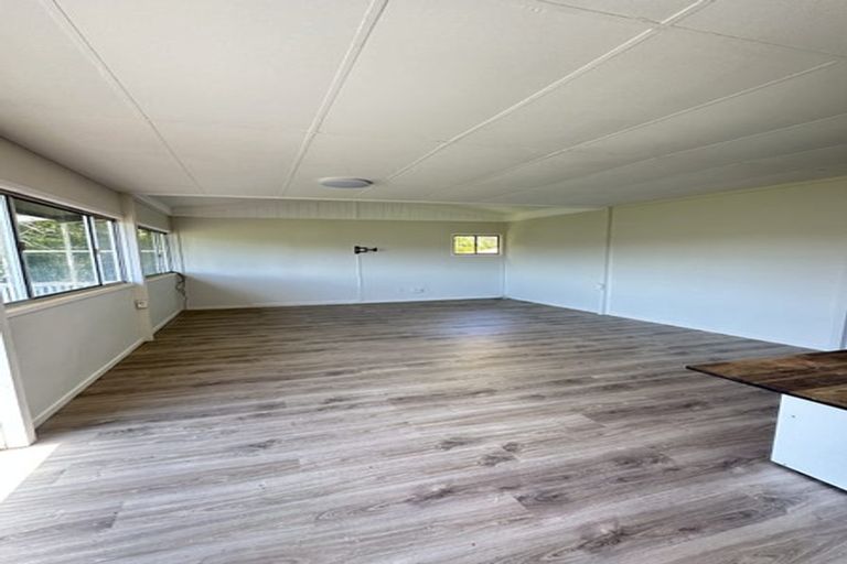 Photo of property in 16 Riverlea Road, Whenuapai, Auckland, 0618