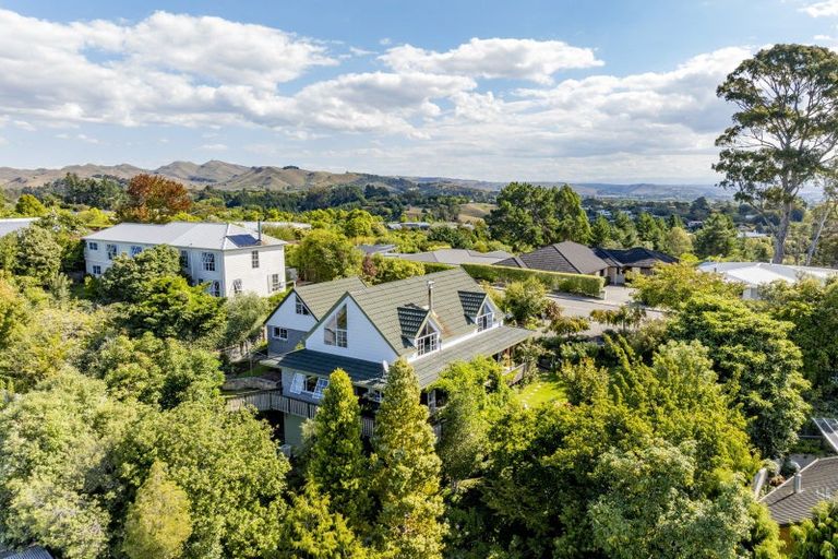 Photo of property in 27 Hikanui Drive, Havelock North, 4130