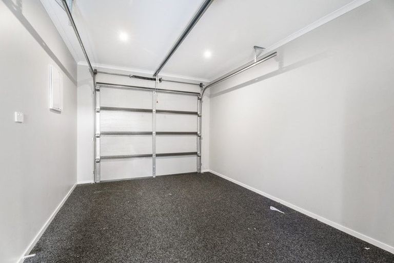Photo of property in 75 Karepiro Drive, Stanmore Bay, Whangaparaoa, 0932