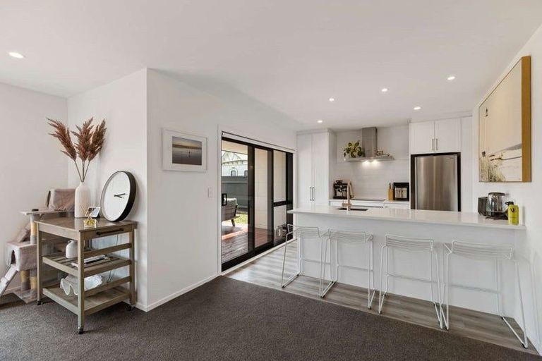 Photo of property in 7b Terrace Street, Marton, 4710