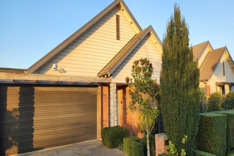 Photo of property in 37 Henley Green, Northwood, Christchurch, 8051