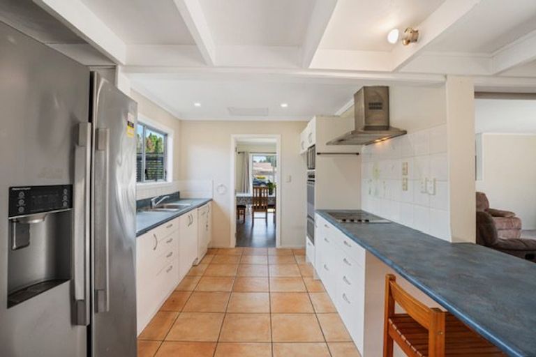 Photo of property in 7 Glengowan Place, Conifer Grove, Takanini, 2112