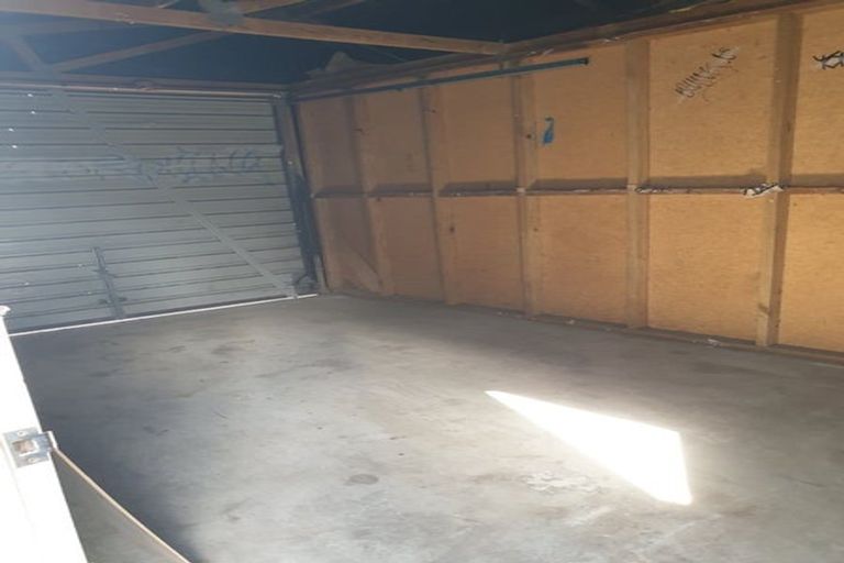 Photo of property in 2 Mariner Street, Mangere, Auckland, 2022