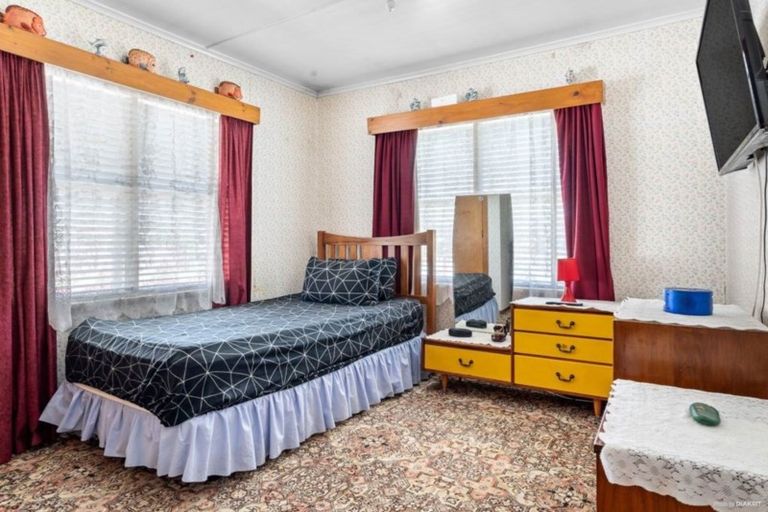 Photo of property in 73 Manuroa Road, Takanini, 2112