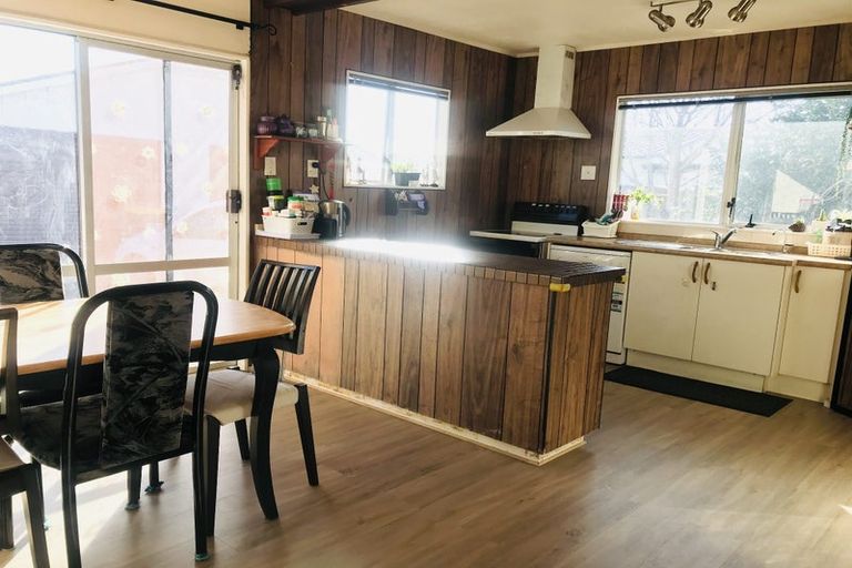 Photo of property in 11 Makarini Street, Paraparaumu, 5032