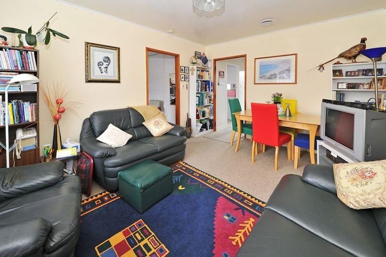 Photo of property in 4/8 Hooker Place, Papatoetoe, Auckland, 2025