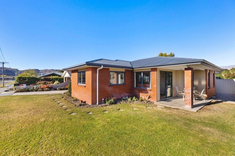 Photo of property in 14 Schaumann Street, Alexandra, 9320