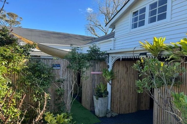 Photo of property in 36 Rame Road, Greenhithe, Auckland, 0632