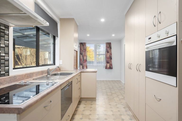 Photo of property in 2 Hector Place, Sunnybrook, Rotorua, 3015