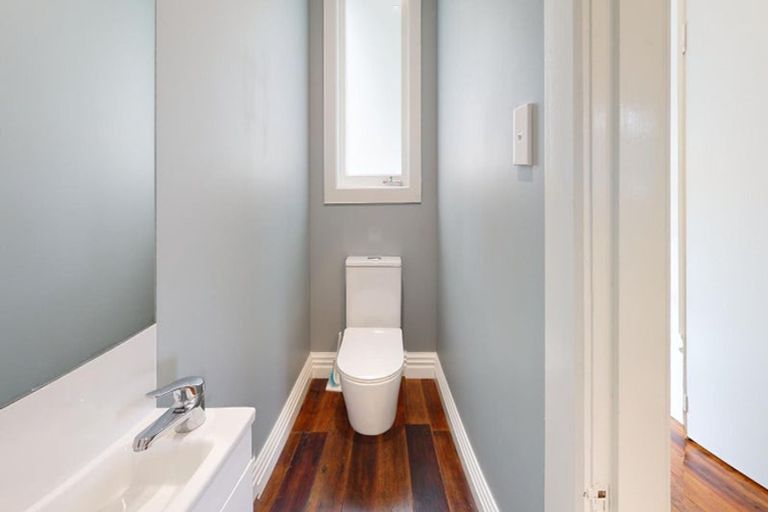 Photo of property in 45 Mount View Road, Bastia Hill, Whanganui, 4500