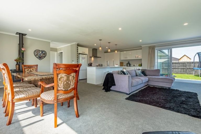 Photo of property in 20 Pegasus Place, Kelvin Grove, Palmerston North, 4414