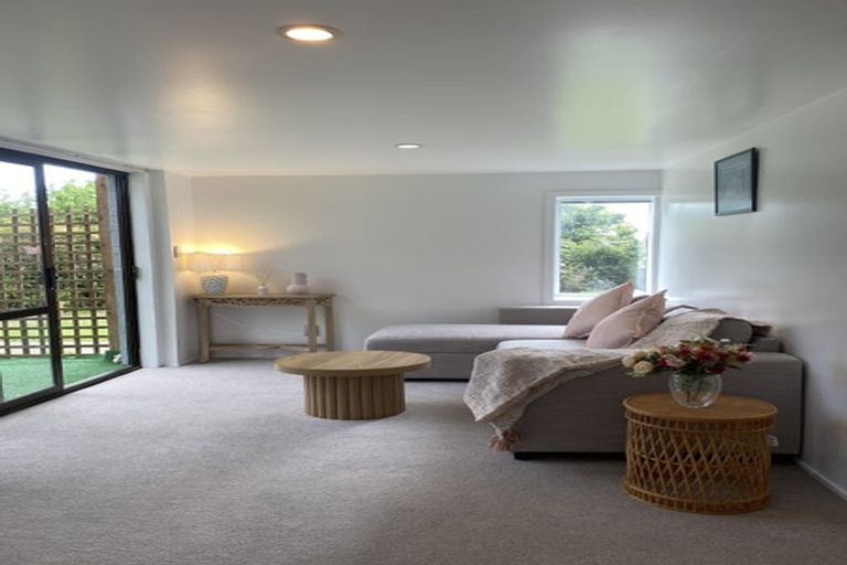 Photo of property in 244 Point View Drive, East Tamaki Heights, Auckland, 2016