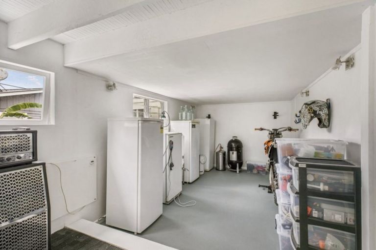 Photo of property in 6 Tagor Street, Glen Eden, Auckland, 0602