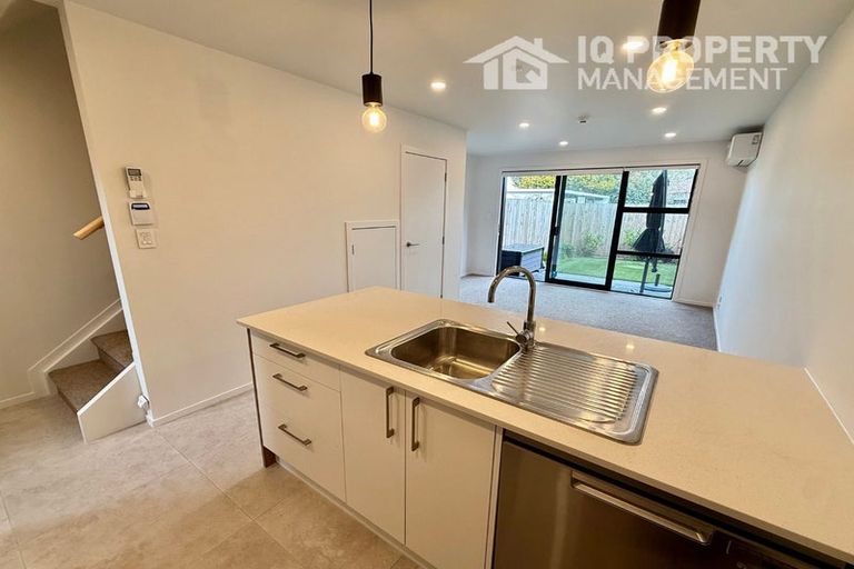 Photo of property in 10/20 Moor Avenue, Te Atatu Peninsula, Auckland, 0610